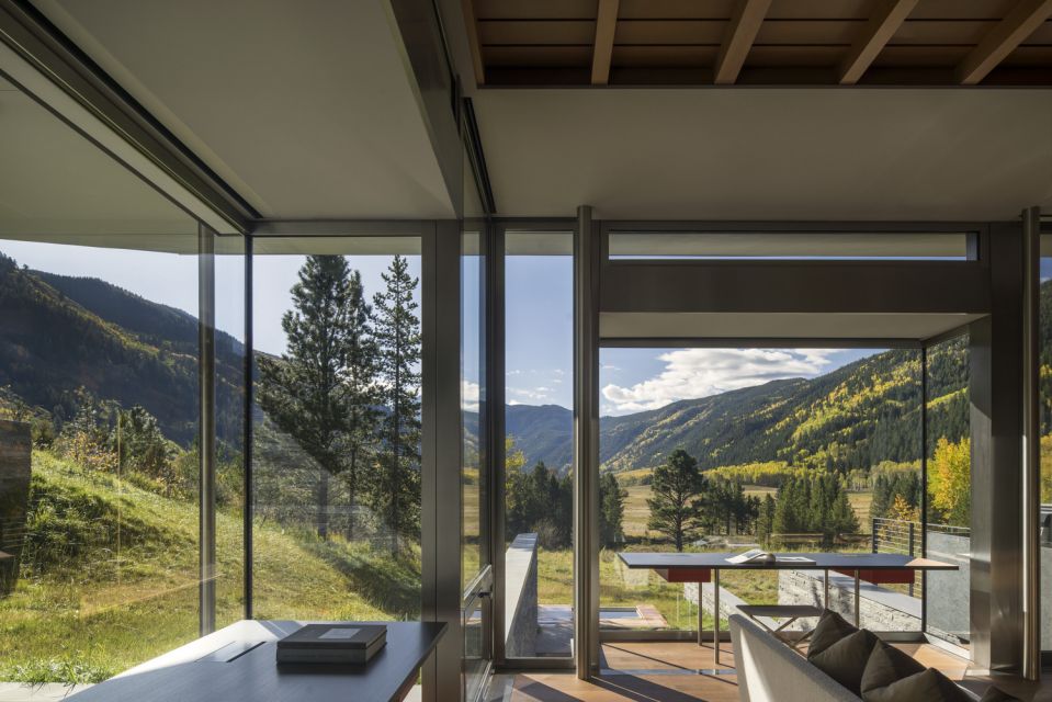 Independence Pass Residence © Nic Lehoux Photography