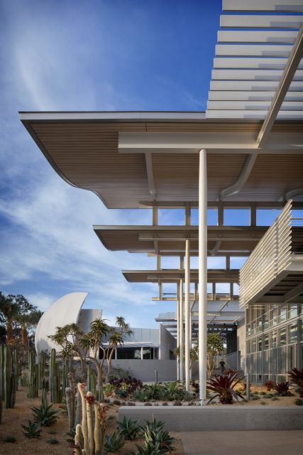 Newport Beach Civic Center © David Wakely Photography