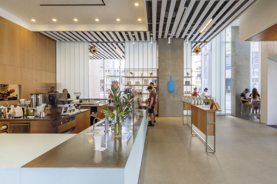 Blue Bottle Wolf Point © Bohlin Cywinski Jackson, photo by Daniel Lee