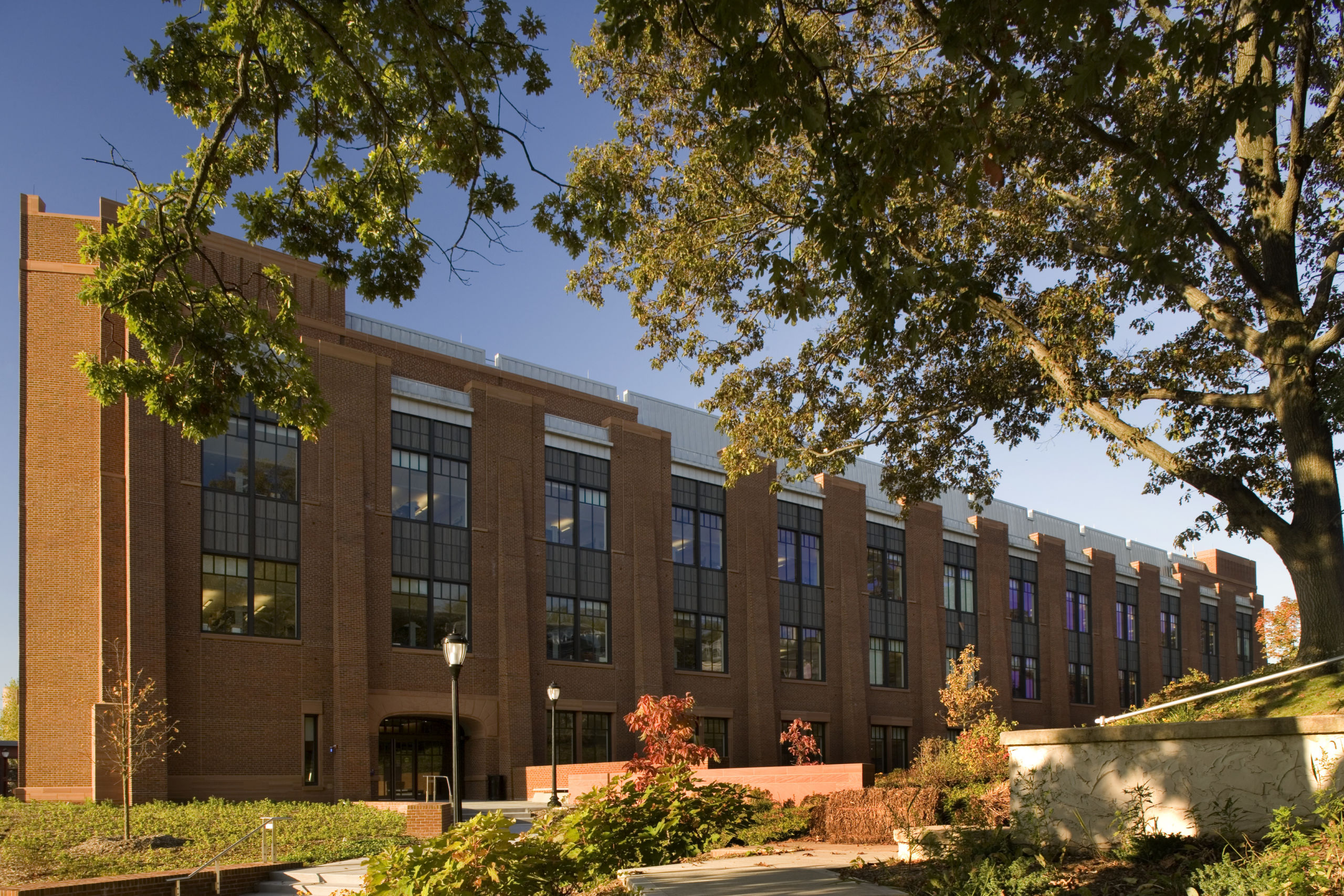 Yale University, Class of 1954 Chemistry Research Building - Bohlin ...