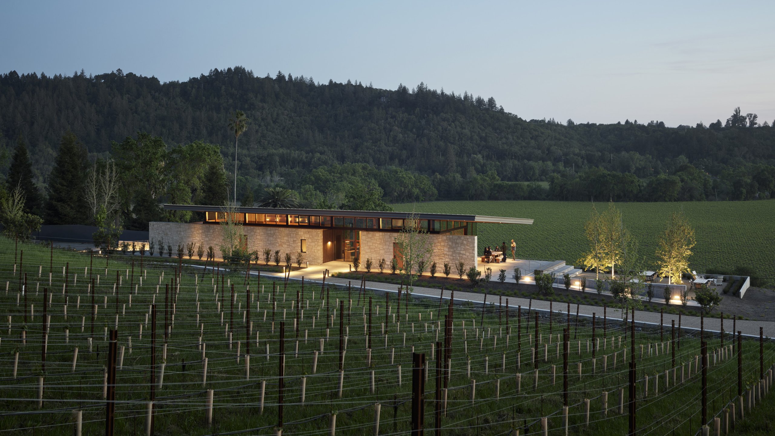Auteur Winery exterior.
